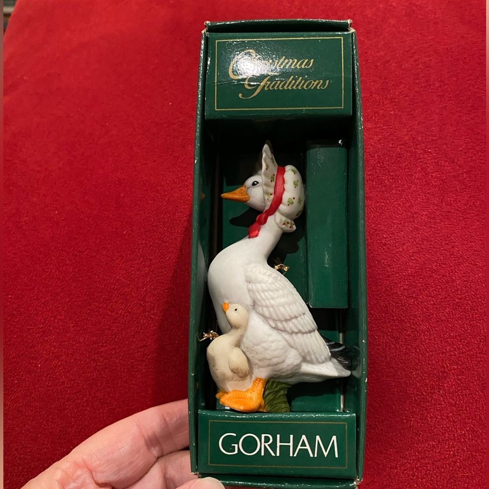NIB/vintage rare Gorham “Christmas Goose with Gosling” porcelain ornament - Picture 2 of 9